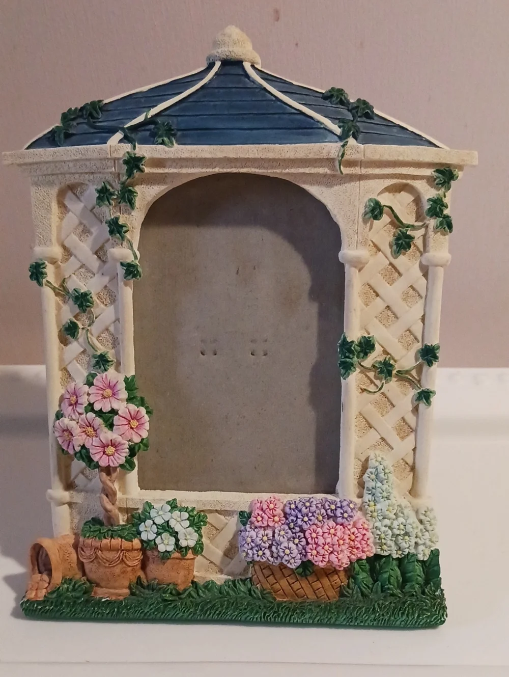 Decorative Garden Gazebo Photo Frame - Cream Lattice Design Blue Pink  Flowers